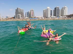 yakakiffer location bateau tel aviv (2).jpg